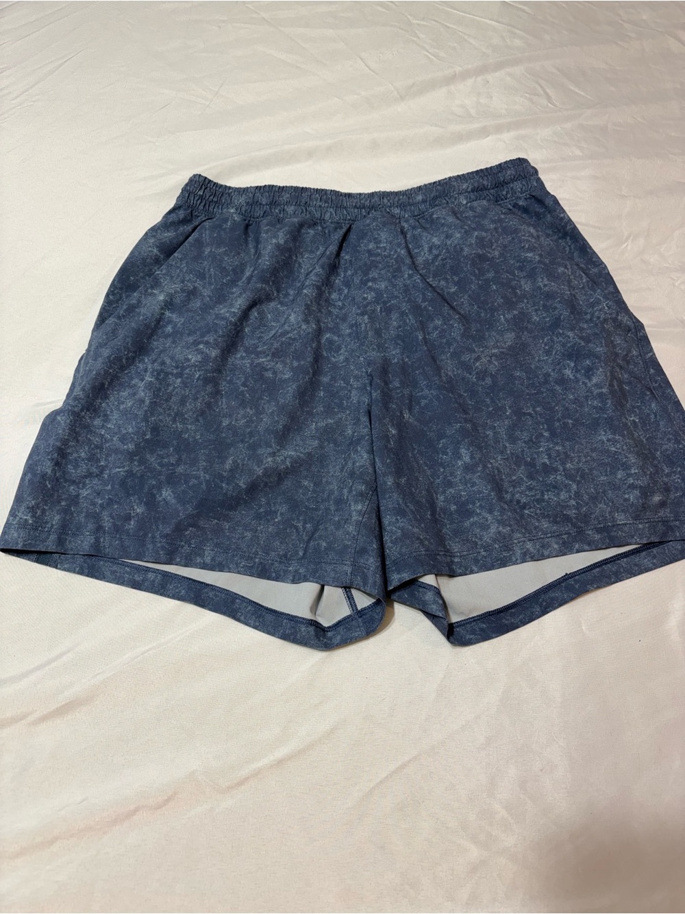 Lululemon Men's Size Medium 7" Athletic Training Gym Workout Shorts LM7